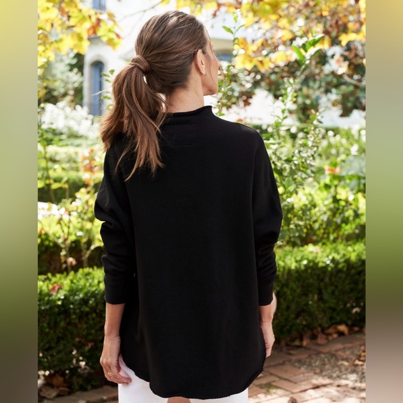 Frank & Eileen Effie Long Sleeve Funnel Neck Capelet Black Top Luxury Size M EUC - Picture 11 of 16